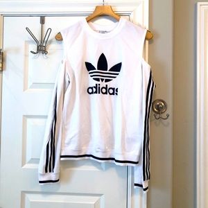 Cold shoulder sweatshirt